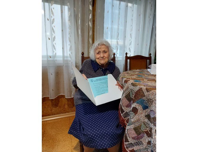 Без джогинг и без диети: Русенка чукна 100 години 