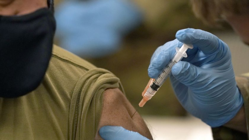 Шестима в Калифорния със сериозни алергични реакции след ваксиниране