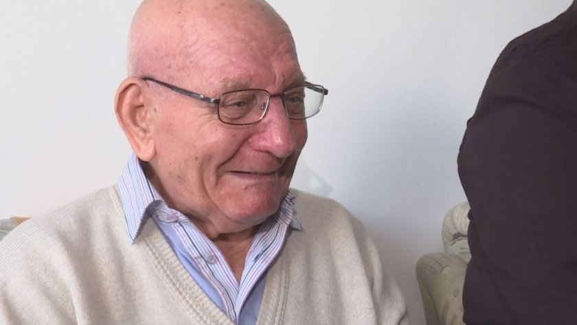 ДОБРИНА: Дядо Григор спасен на 90 км от вкъщи