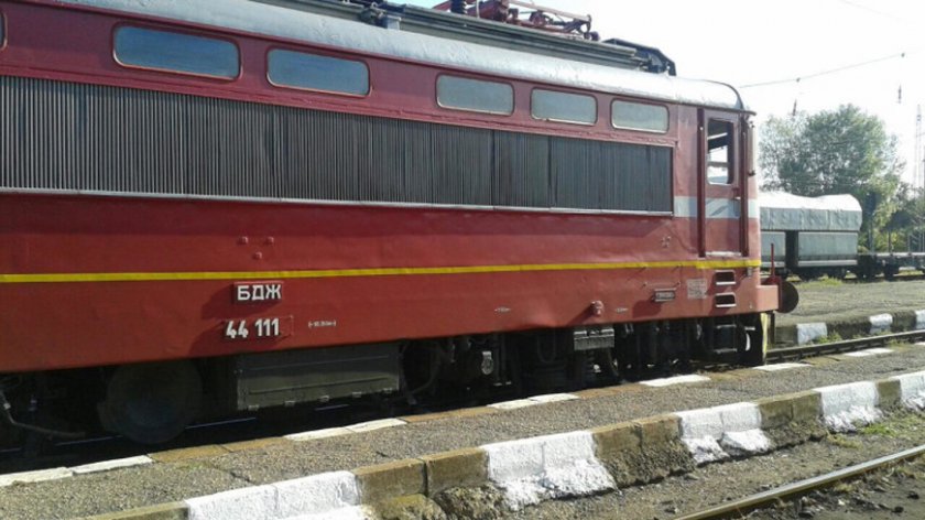 Влак блъсна 82-годишна жена на жп линията в Русе