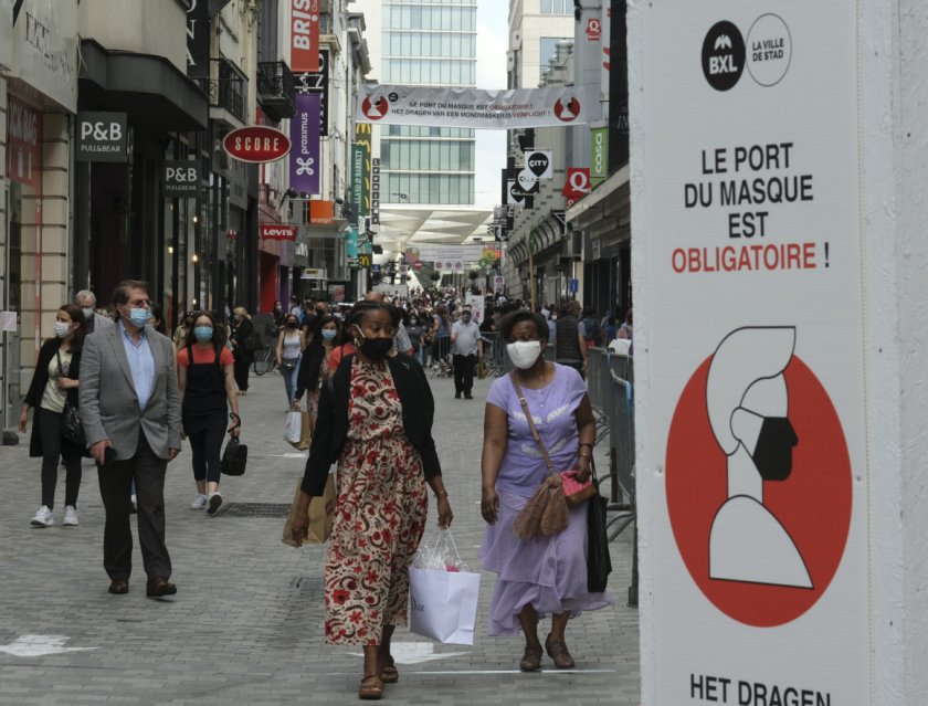 Съд в Брюксел обяви носенето на маски за противоконституционно