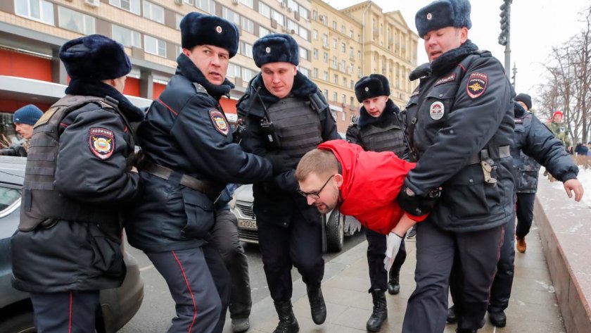 Разпоредиха на полицията да смаже протеста за Навални