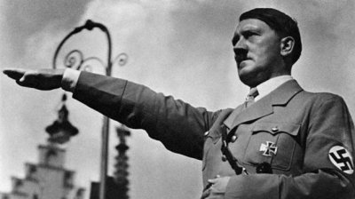 2000 души получават пенсии от Хитлер