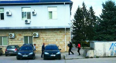 Прокурори нахлуха в Община Стражица, изземват документи