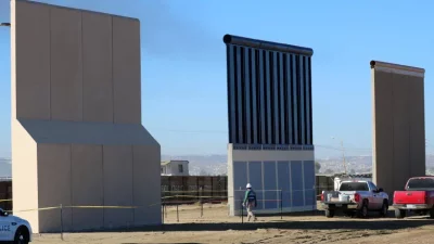 САЩ отпуска $1 млрд. за ограда с Мексико