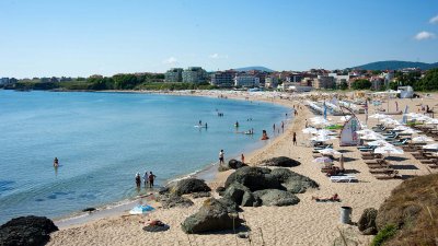 Повечето плажове били с чиста вода