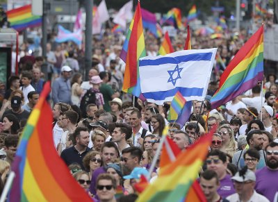 Много политически дебати заради гей парада във Варшава