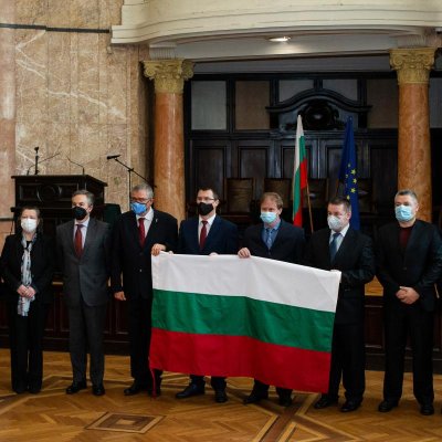 Президентът към антарктиците: Отваряте врати към ключово знание