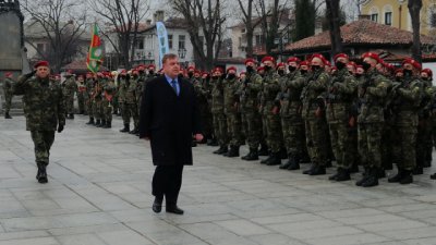 Каракачанов: Договорите със Скопие не са кръчмарска наздравица