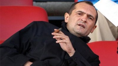 ГРЕДА! СГС засега не регистрира партията на Черепа