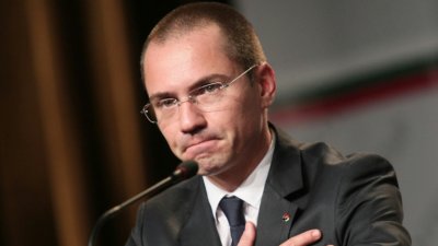 Джамбазки: Спрете бруталната кампания за фалшивите ЛГБТИ-зони в Полша