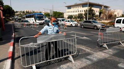 Израел удължава третия си локдаун до неделя