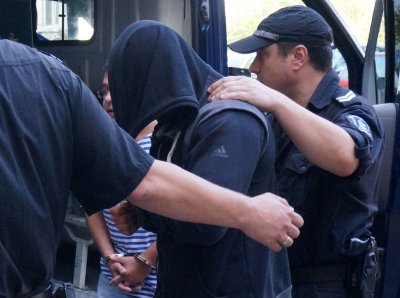 Арести в пловдивски ресторант: спипаха служители с наркотици