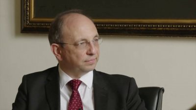 Николай Василев вещае: Част от бизнеса няма да се възстанови