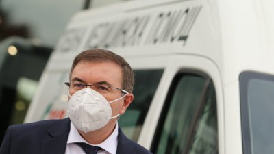 Ангелов: Купуваме 400 нови линейки