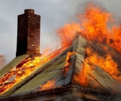 Възрастен мъж загина в пожар в къщата си