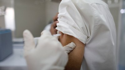 Гражданите на СМ заявяват за ваксина на здравен сайт