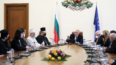 Кабинетът отпусна 3,5 млн. лв. за църкви и манастири