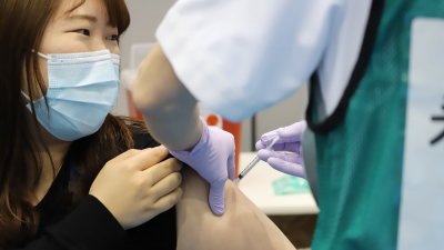 Япония изхвърля на боклука част от ваксината на „Пфайзер”