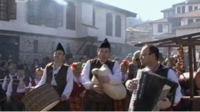 Руйно вино се лее на Трифониадата в Златоград