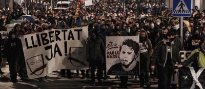 Хиляди протестираха в Барселона заради арестувания рапър