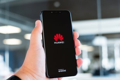 Huawei свива с над 60% производството на смартфони