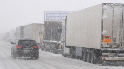 ПТП прати движението по "Хемус" в едната лента 
