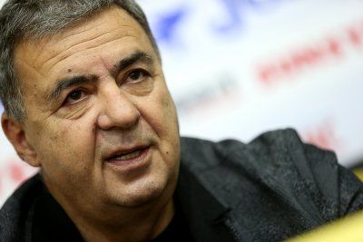 Шефът на плуването: Има външна намеса