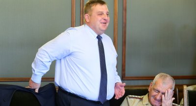 Каракачанов сигурен: ВМРО влиза в парламента