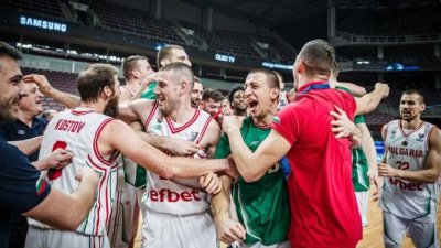 Баскетболист на Латвия след загубата от "лъвовете": Срам! Дойдоха българските фермери и ни изнесоха
