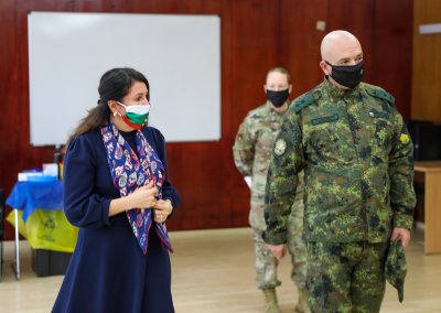 Херо Мустафа: Не вярвайте на конспирациите за ваксините