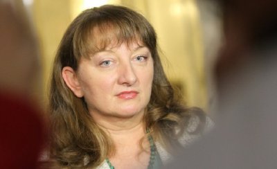 Отличен 6: Деница Сачева е чела Вазов