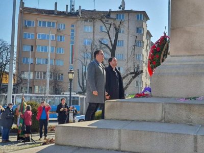 Паргов: Прекланяме се пред подвига на героите