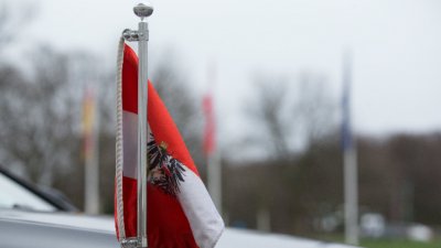 Австрия пуска българи и с бърз антигенен тест 