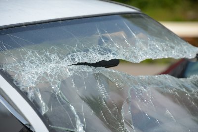 Младежи потрошиха 5 автомобила в Чепеларе