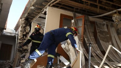 Извънредно положение в Централна Гърция след земетресенията