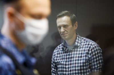 Адвокат предупреди, че Навални е преместен на неизвестно място