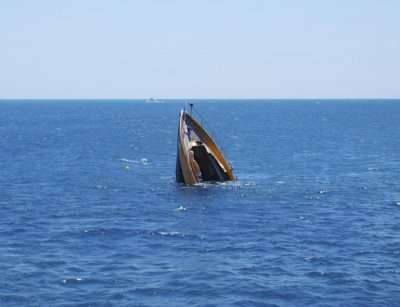 Руски кораб с 13 моряци потъна в Черно море