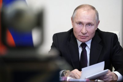 Русия влага 600 млн. долара за добив на злато в Киргизстан