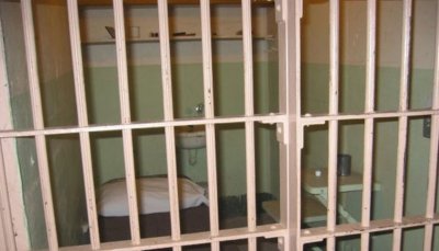 Върнаха обратно в ареста бракониера, нападнал двама горски с мачете