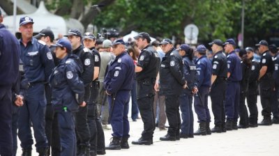 Полицаи борят корупцията в 4-звездни хотели