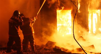 Спасиха 300 котки от горящ приют