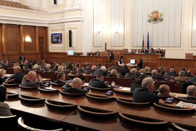 1 лев партийна субсидия одобри Бюджетната комисия в НС