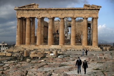 Гърция облекчава мерките въпреки нарастване на заразените 