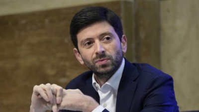 Здравният министър на Италия получавал смъртоносни заплахи 