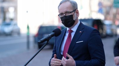 Полша удължава COVID блокадата до 18 април
