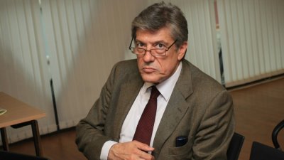 Антоний Гълъбов: Протестният вот е срещу БСП, Слави е каптаж