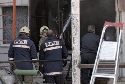 Млад мъж издъхна след кражба на медни проводници