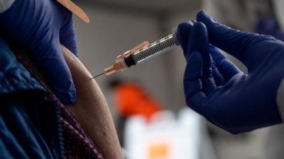Богатите държави ваксинират 25 пъти по-бързо от бедните