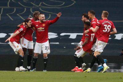 Юнайтед спечели за осми път през сезона, след като губи в резултата